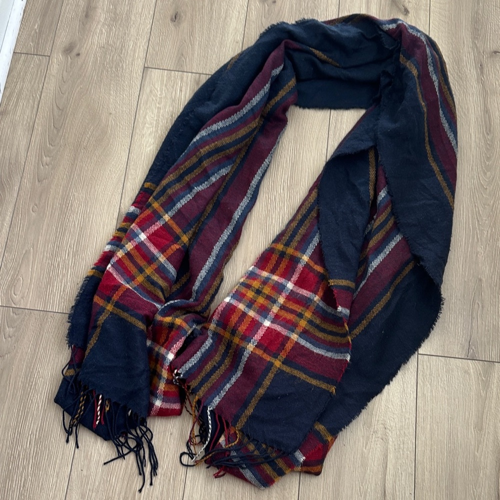 Plaid Wool Scarf for Men - Navy and Red